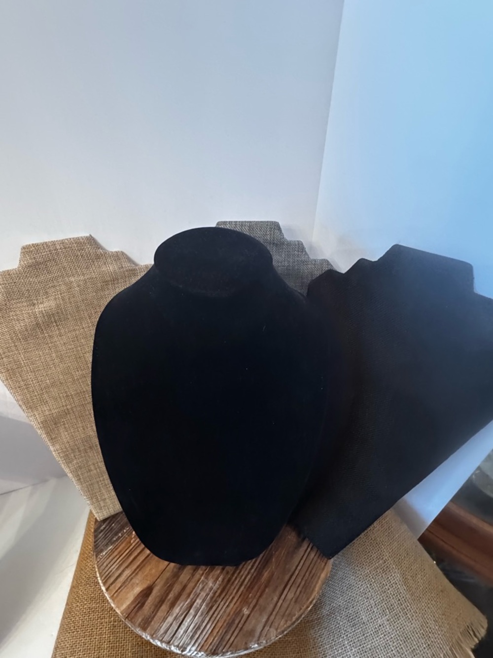 6 Jewelry Displays; 1 Black Velvet Necklace and 2 Bracelet Stands, 3 Flat Board - Picture 5 of 11